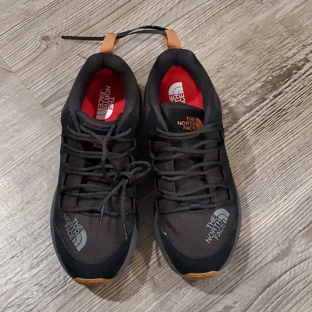 The North Face Mountain Sneakers II Size 8